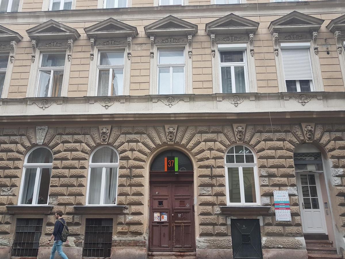 Small Home Budapest Sziv 3 エクステリア 写真
